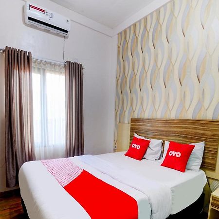 Oyo 90263 Hotel Diva Golf Bengkulu Extérieur photo