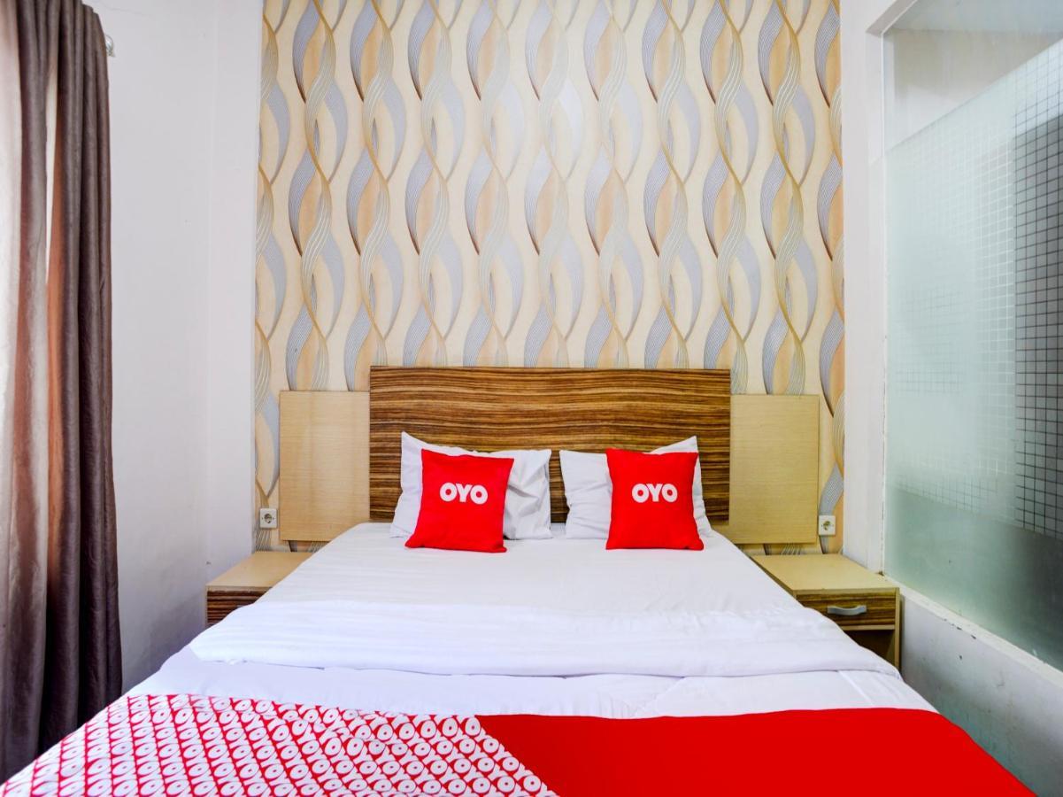 Oyo 90263 Hotel Diva Golf Bengkulu Extérieur photo